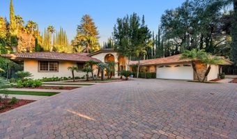 4446 Hayvenhurst Ave, Encino, CA 91436