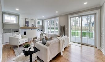 6410 WINNEPEG Rd, Bethesda, MD 20817