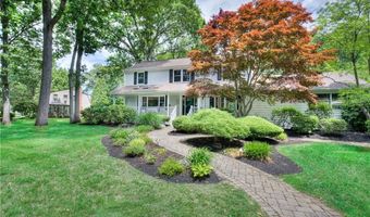 22 Pine Top Rd, Barrington, RI 02806