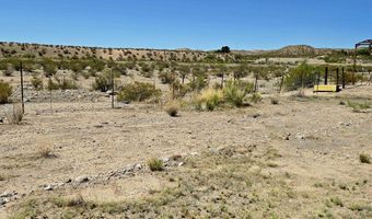 17 Seco Rd, Caballo, NM 87931