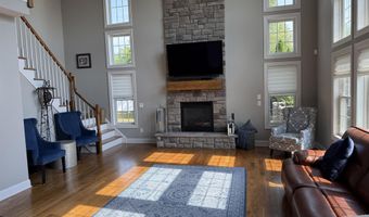 7 Hammerstone Ln, Altamont, NY 12009