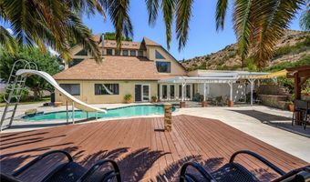 2814 Calmgarden Rd, Acton, CA 93510