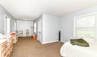 208-210 Donnelly Dr, Anderson, IN 46011