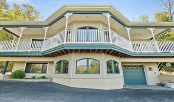 536 E Shore Dr, Adirondack, NY 12808
