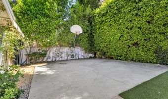 4423 Portico Pl, Encino, CA 91316