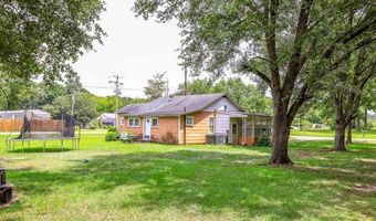 213 N Magnolia Ave, Andrews, SC 29510