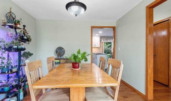 N254 MEADOWBREEZE Court, Appleton, WI 54915