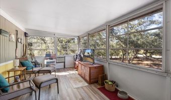 7639 6th St, Bell, FL 32619