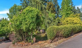 20333 S SWEETWOOD Ln, Oregon City, OR 97045