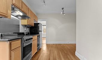 35 Queensberry 22, Boston, MA 02215