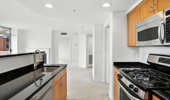 1205 GARFIELD St 808, Arlington, VA 22201