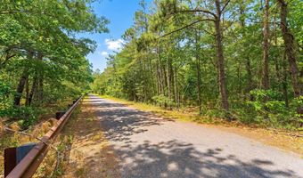 555 Egenolf Pl, Bayville, NJ 08721