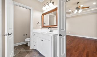 164 Crystal Lake Rd, Austin, AR 72007