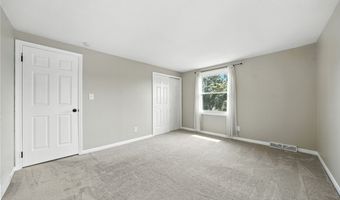 292 Oakbrook Dr, Amherst, NY 14221
