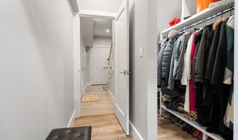 18 Breck Ave 18, Boston, MA 02135