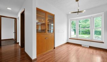 760 Drummond Ct, Columbus, OH 43214