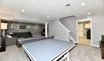 1852 Valleywood Dr, Avon, IN 46123