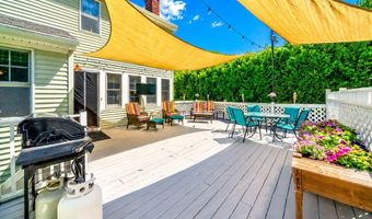 323 Oakhill Ave, Attleboro, MA 02703