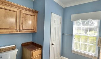 2259 E Laurel St, Atmore, AL 36502