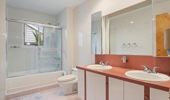 29 Sunset Rd S, Albertson, NY 11507