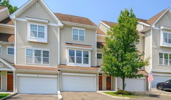 15 Caldwell Ter, Danbury, CT 06810