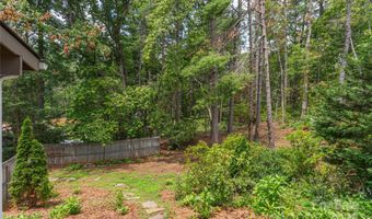 25 Brookcliff Dr, Asheville, NC 28804