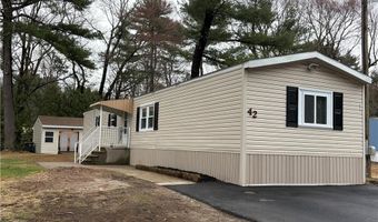 42 Maplewood Dr, Burrillville, RI 02839
