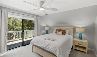 31 Horsemint Trl, Bald Head Island, NC 28461