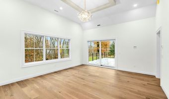 20 Marianne Rd, Darien, CT 06820