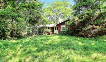 24952 W Island Dr, Antioch, IL 60002