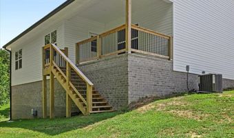 305 Shadows Lawn Dr, Athens, TN 37303