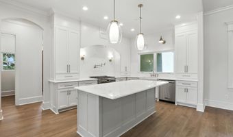 908 Cimarron Cv, Benton, AR 72019