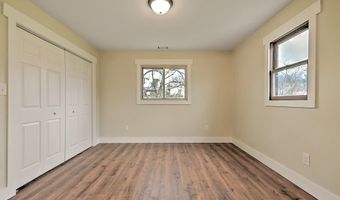 163 Valley View Dr, Abingdon, VA 24210