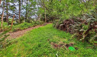 448 Tanglewood Rd, Arcata, CA 95521