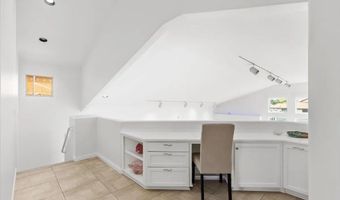 3960 Garfield St, Carlsbad, CA 92008