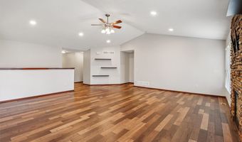 2105 6th Ave SW, Altoona, IA 50009