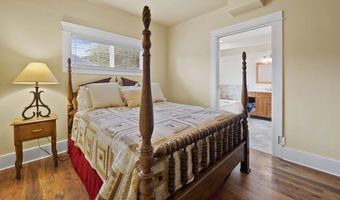 3361 Harrison Ave, Astoria, OR 97103