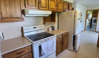 8625 11th Ave NW, Bottineau, ND 58318