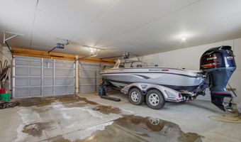 11 Linda Ln, Aberdeen, SD 57401