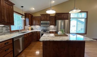 1130 Indian Hills Rd, Brookings, SD 57006