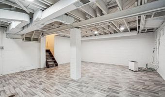 8710 LOWELL St, Bethesda, MD 20817