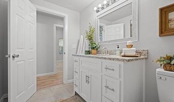 524 S Wyandotte Ave, Bartlesville, OK 74003