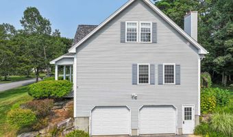 11 Mountain Rd, Bedford, NH 03110