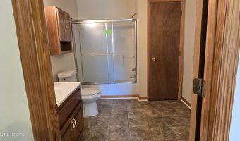 324 Circle R Dr, Benton, TN 37307