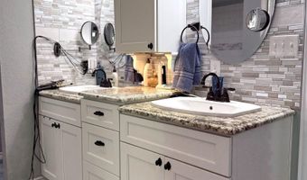 1002 Painted Pony Ln, Artesia, NM 88210