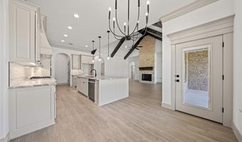 716 Burr Oak Ln, Weatherford, TX 76085