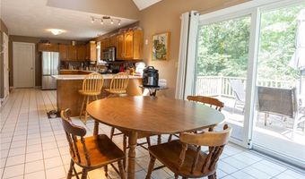 125 Main St, Lincoln, RI 02802