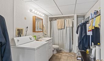 80 Maple St, Acton, ME 04001