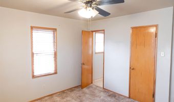 204 Acoma Dr, Clovis, NM 88101
