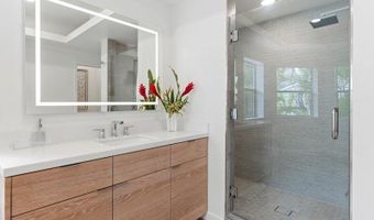 210 E Panana Pl, Kihei, HI 96753